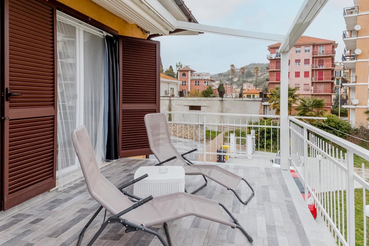 Il Gattino Di Porto - Apt 5 - Bilocale Terrazzo Piscina Imperia Ngoại thất bức ảnh