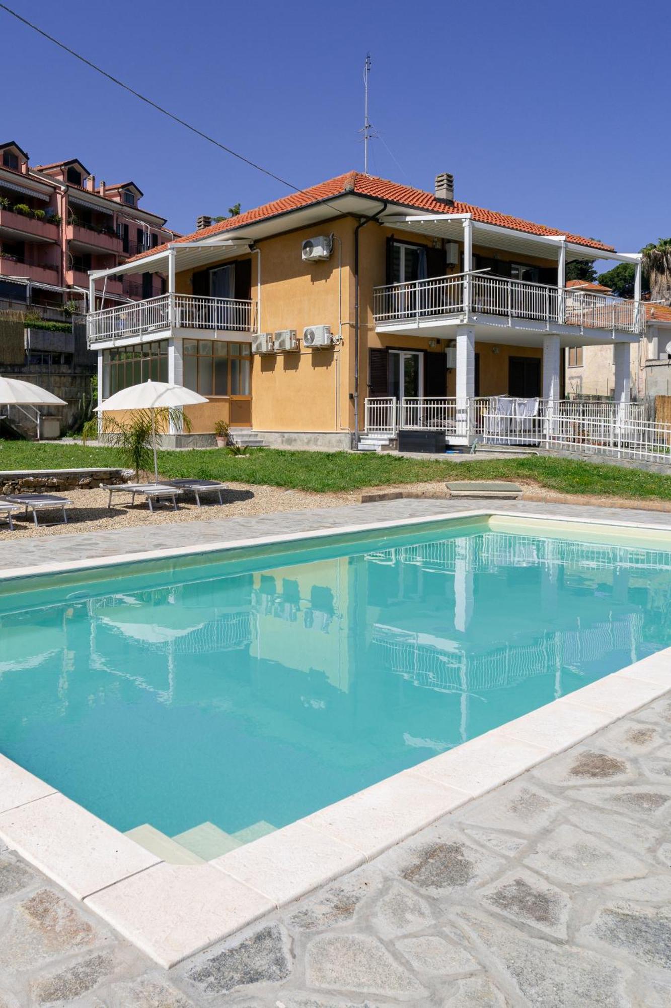Il Gattino Di Porto - Apt 5 - Bilocale Terrazzo Piscina Imperia Ngoại thất bức ảnh